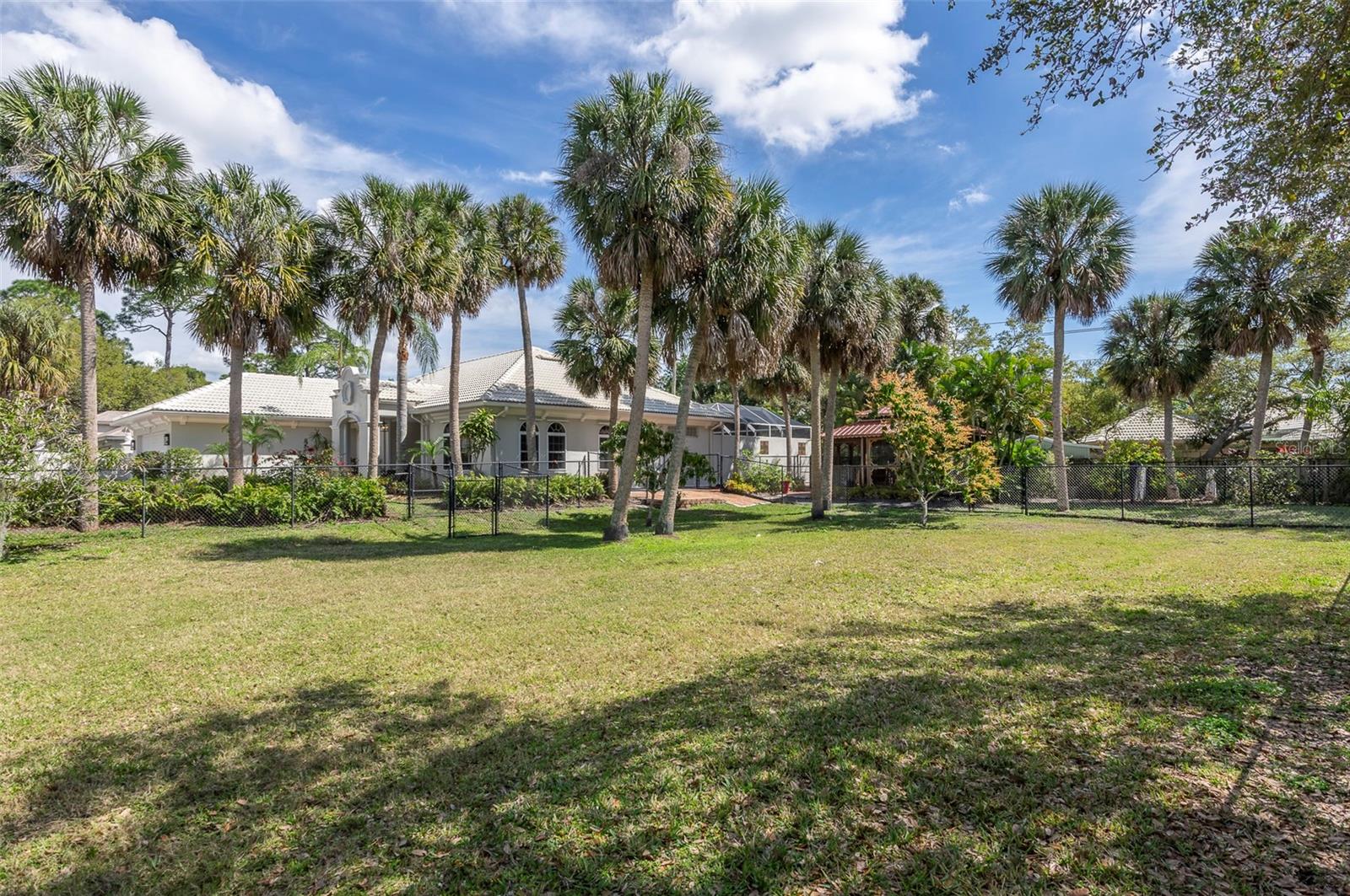 Image 4 of 8 For Fiesta Drive