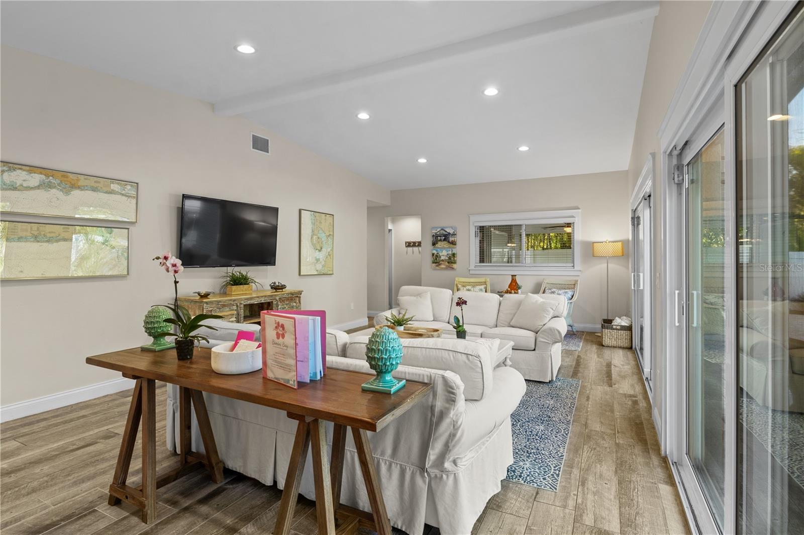 Image 8 of 48 For 312 Hardin Avenue