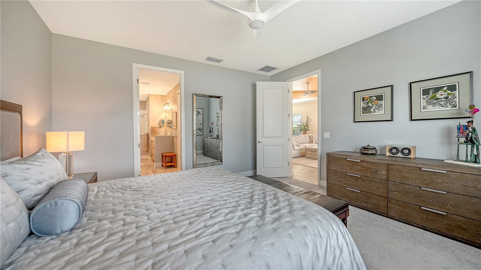 Image 26 of 44 For 10016 Lake Wales Circle