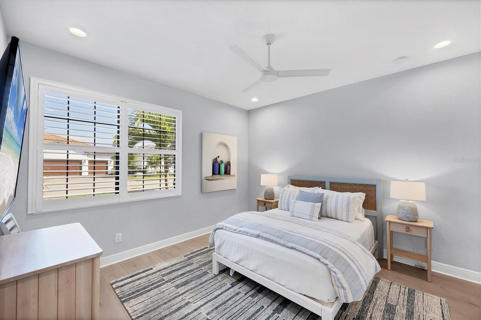 Image 18 of 43 For 8020 Clearwater Court