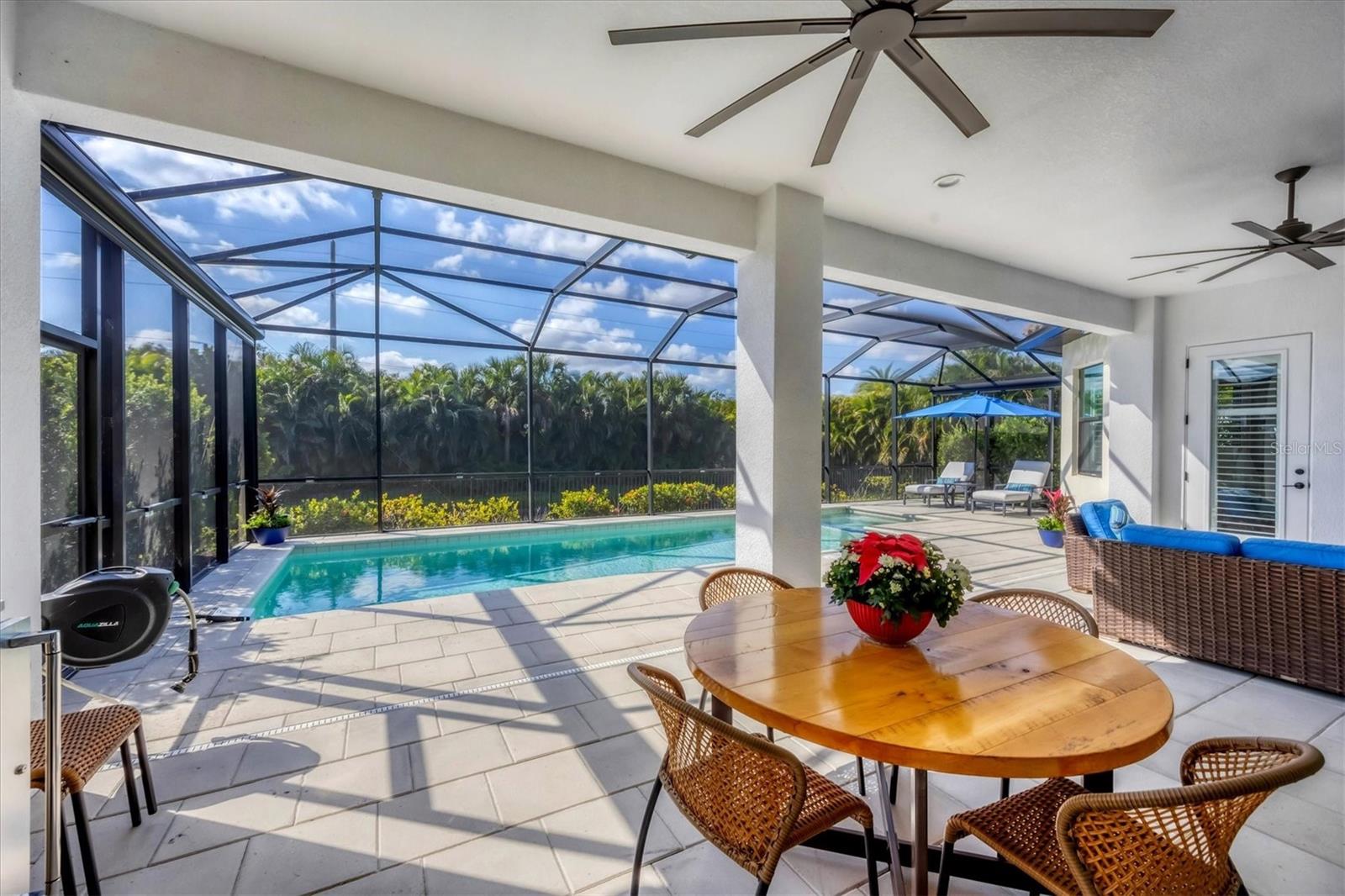 Image 26 of 43 For 8020 Clearwater Court