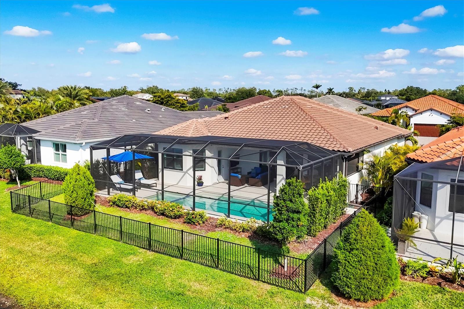 Image 30 of 43 For 8020 Clearwater Court