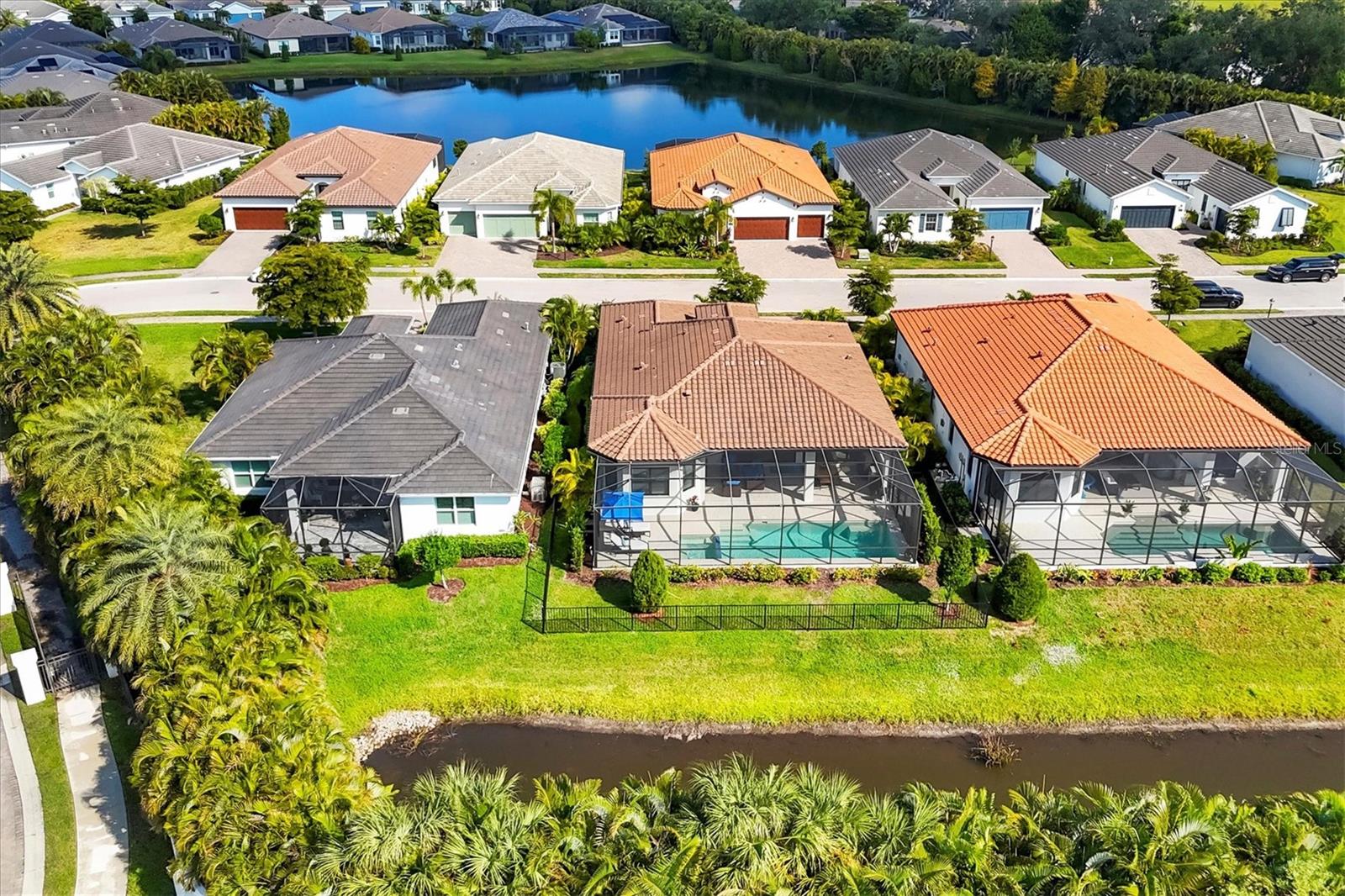 Image 31 of 43 For 8020 Clearwater Court