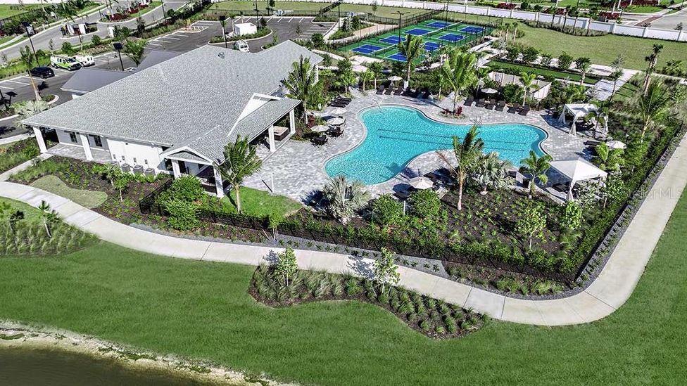 Image 14 of 18 For 16072 Ivy Ridge Court