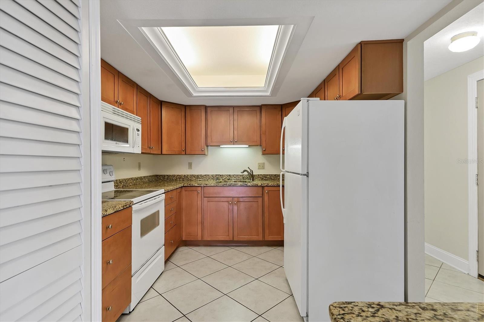 Image 10 of 77 For 3629 Longmeadow 38