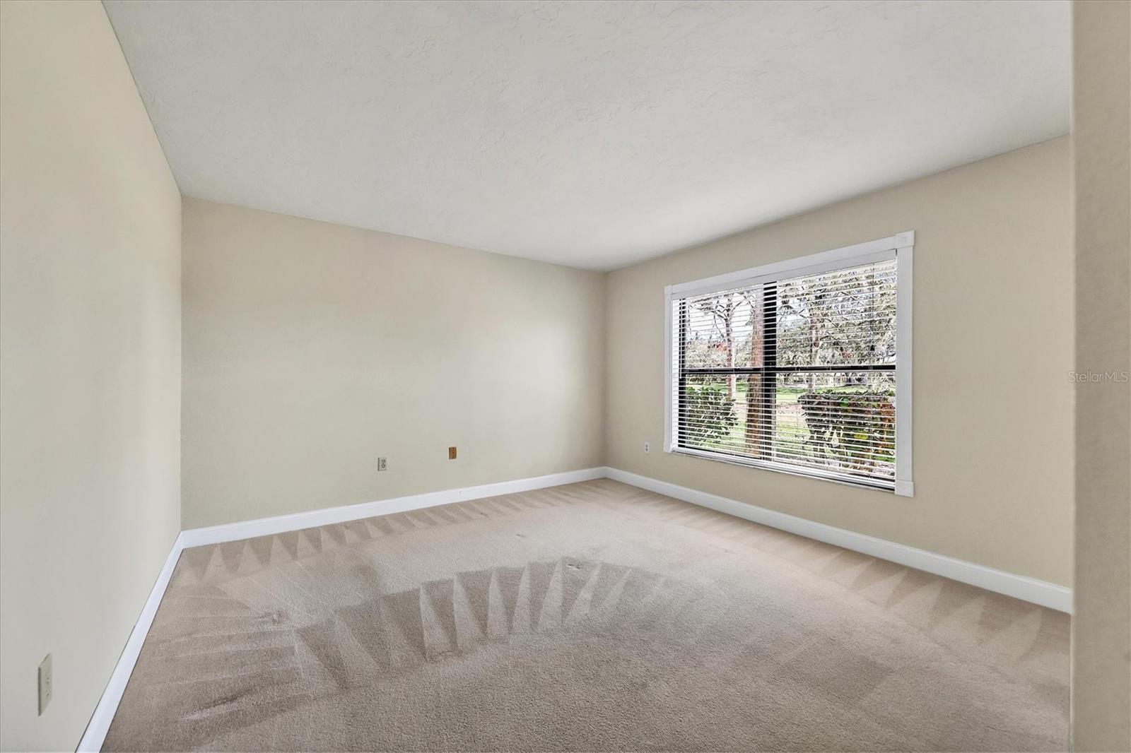 Image 20 of 77 For 3629 Longmeadow 38