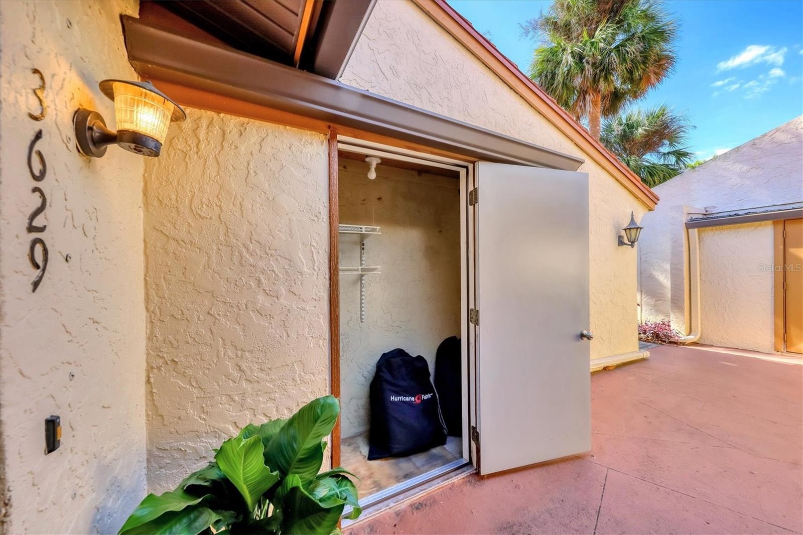 Image 3 of 77 For 3629 Longmeadow 38