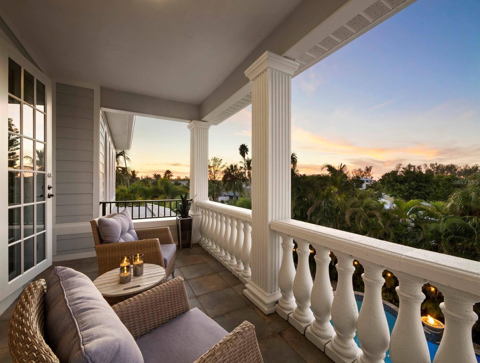 Image 32 of 75 For 651 Broadway Street