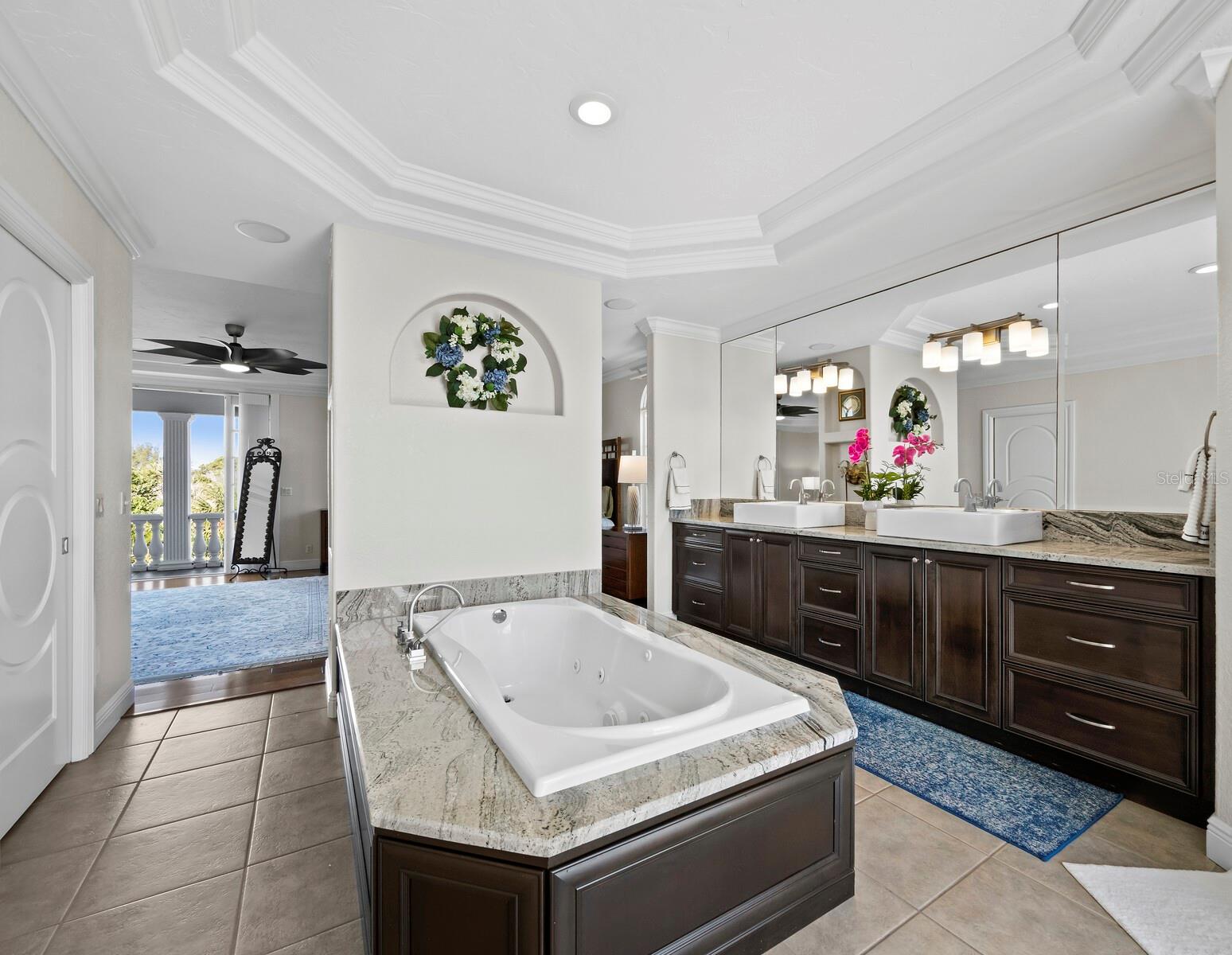 Image 33 of 75 For 651 Broadway Street