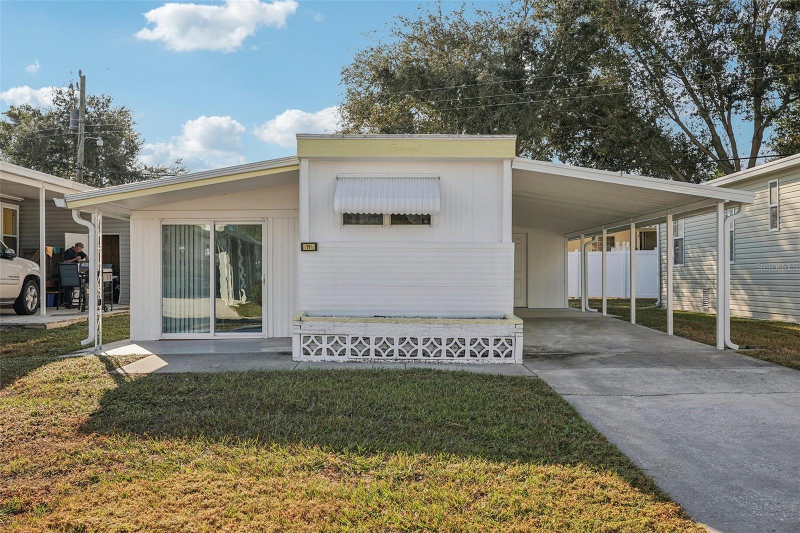 Details for 111 Lakeview Drive, PALMETTO, FL 34221