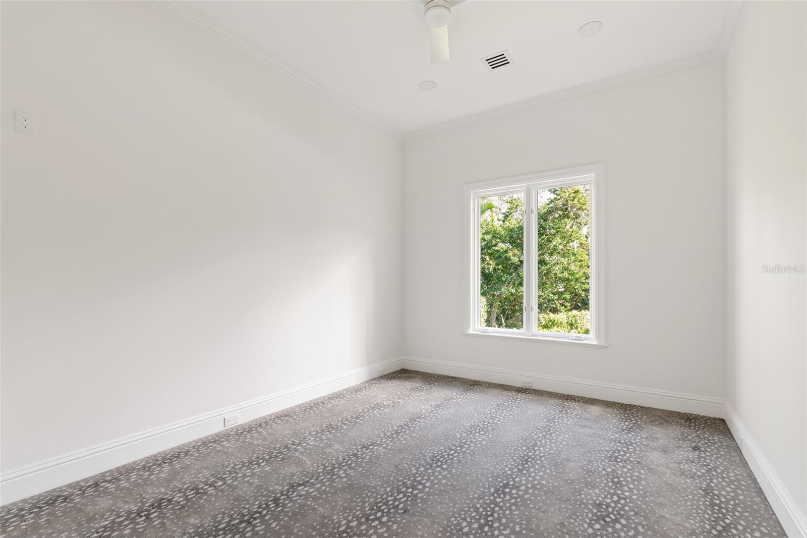 Image 38 of 71 For 3000 Southwest Drive