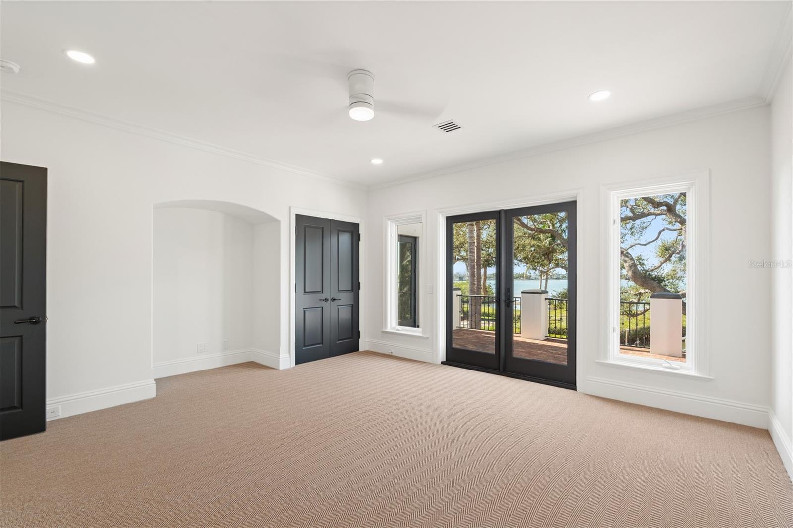 Image 45 of 71 For 3000 Southwest Drive