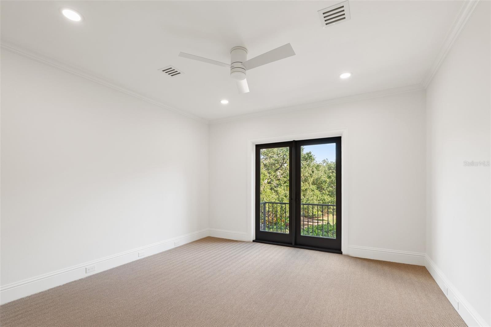 Image 46 of 71 For 3000 Southwest Drive