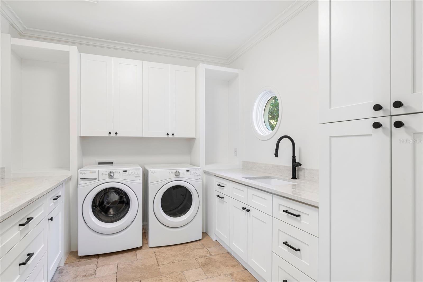 Image 49 of 71 For 3000 Southwest Drive