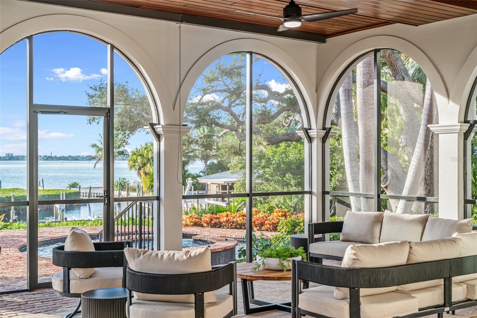 Image 5 of 71 For 3000 Southwest Drive