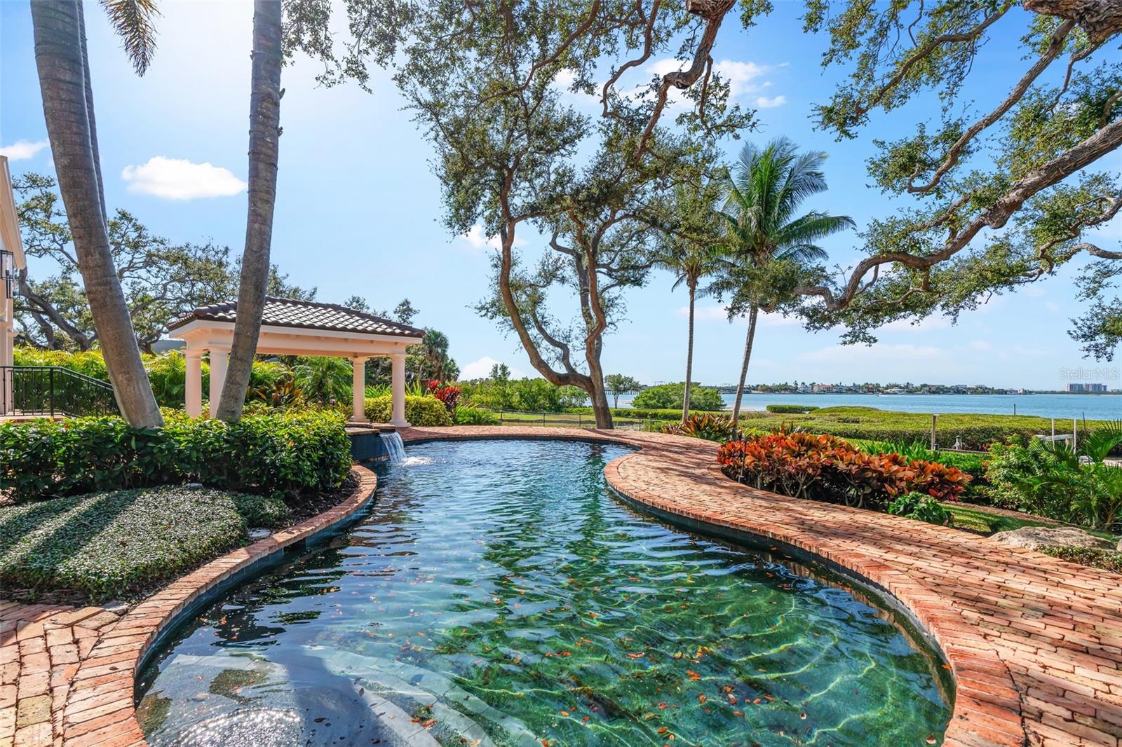 Image 6 of 71 For 3000 Southwest Drive