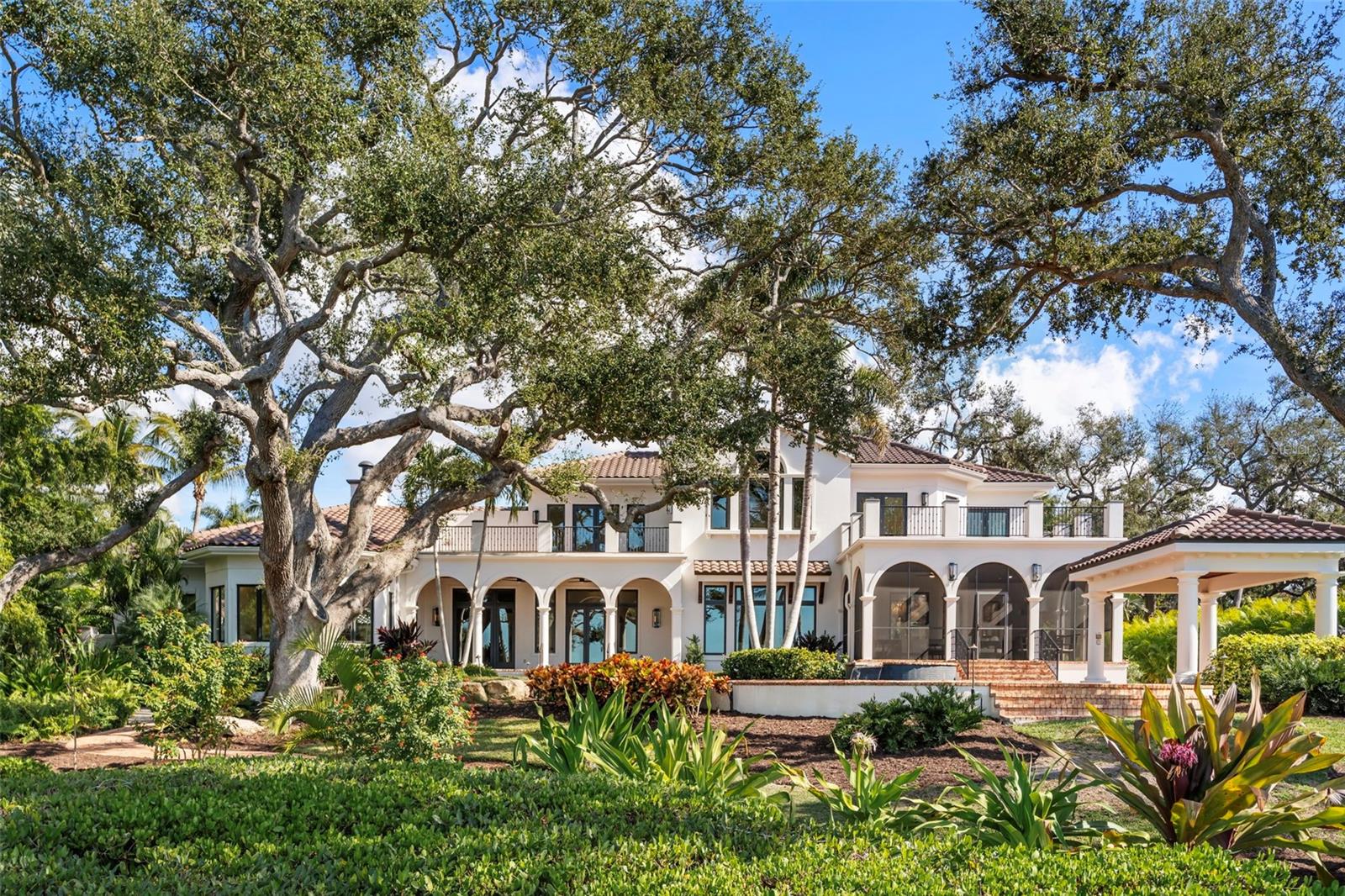 Image 7 of 71 For 3000 Southwest Drive