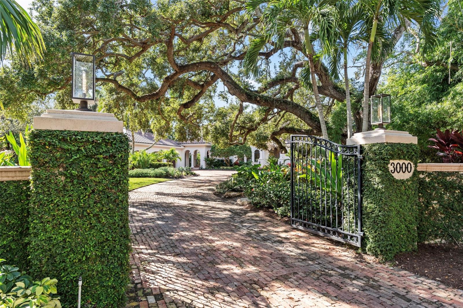 Image 8 of 71 For 3000 Southwest Drive