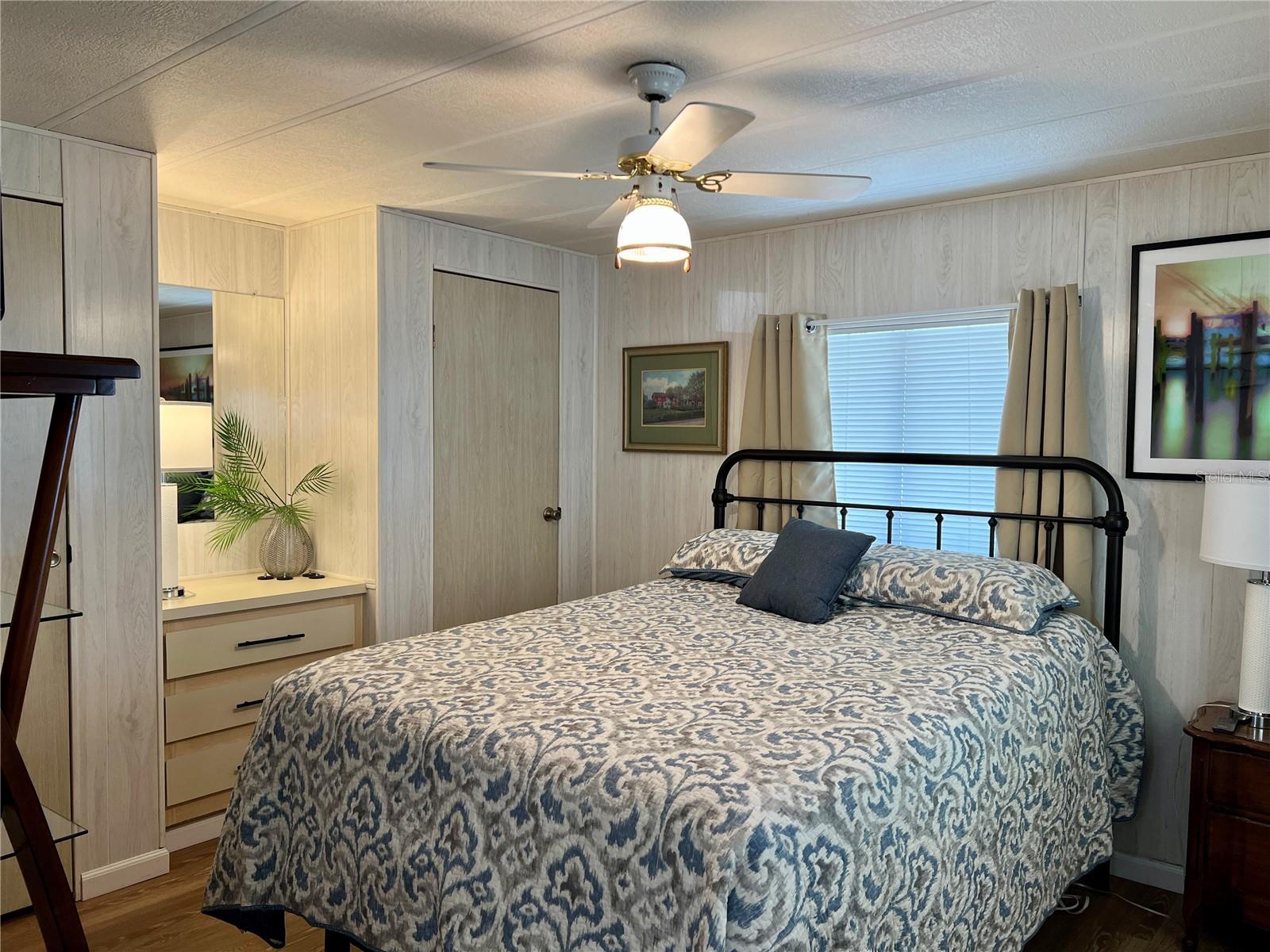 Image 15 of 27 For 808 53rd Avenue E 189