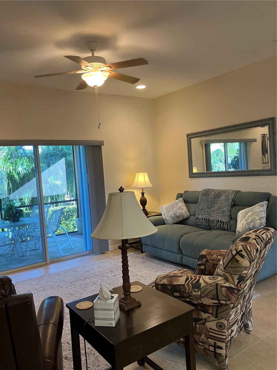 Image 17 of 33 For 24684 Rio Villa Lakes Circle