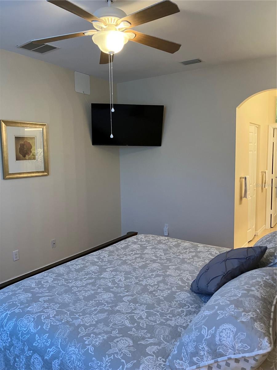 Image 19 of 33 For 24684 Rio Villa Lakes Circle