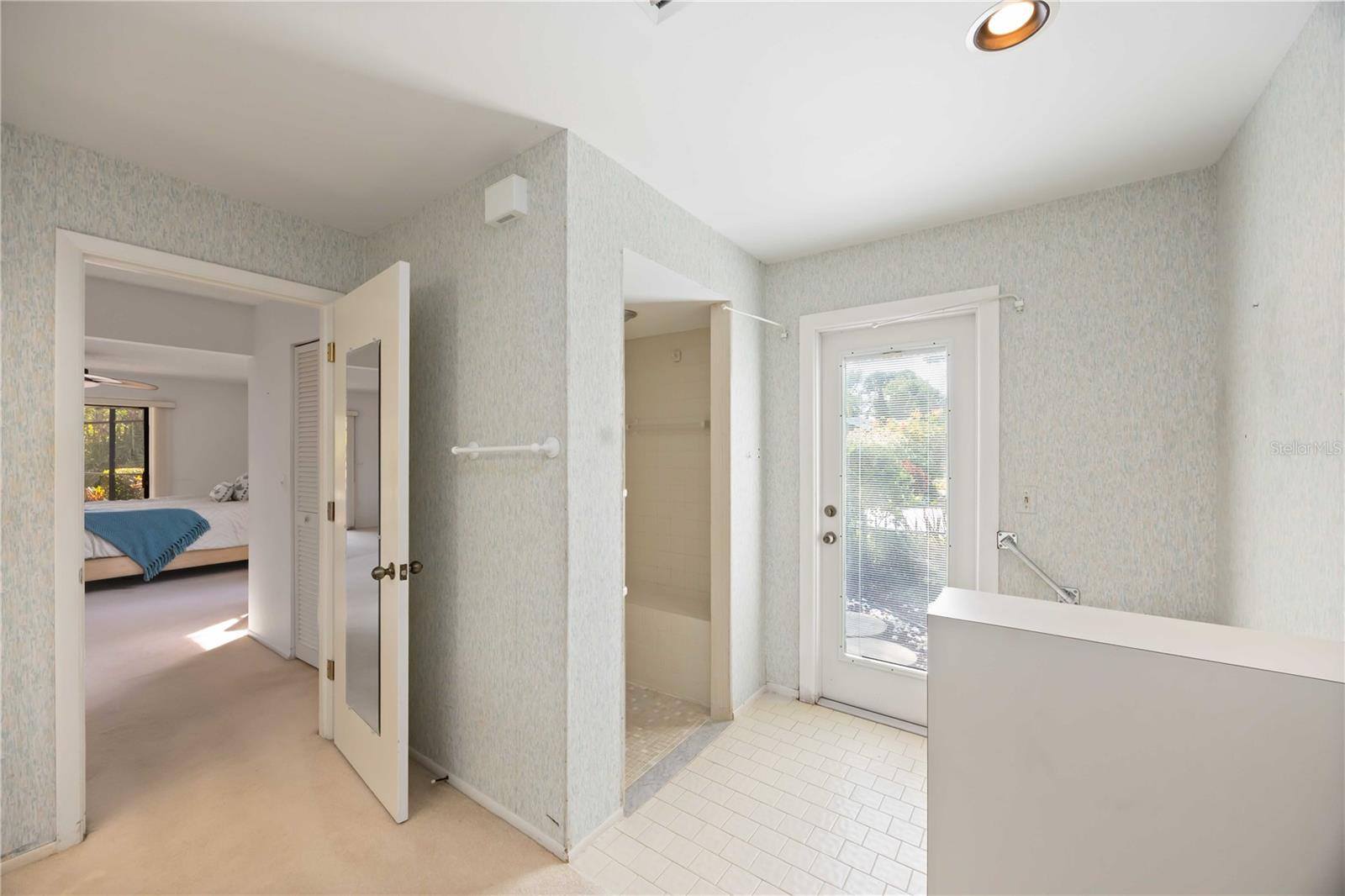 Image 25 of 33 For 3947 Country View Drive