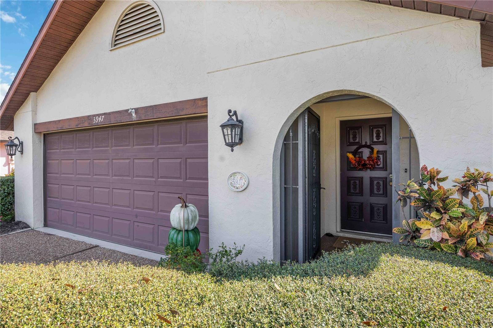 Image 3 of 33 For 3947 Country View Drive