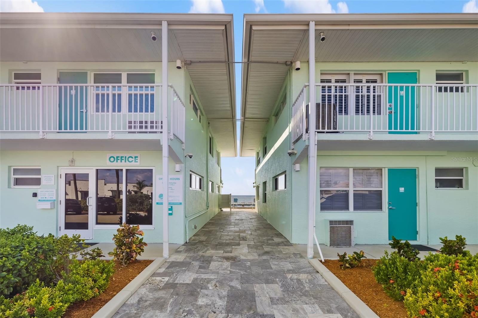 Image 2 of 60 For 3155 Gulf Of Mexico Drive 257