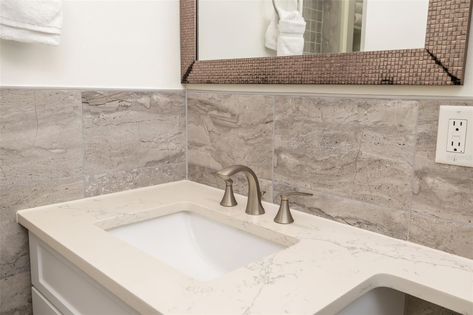 Image 44 of 60 For 3155 Gulf Of Mexico Drive 257