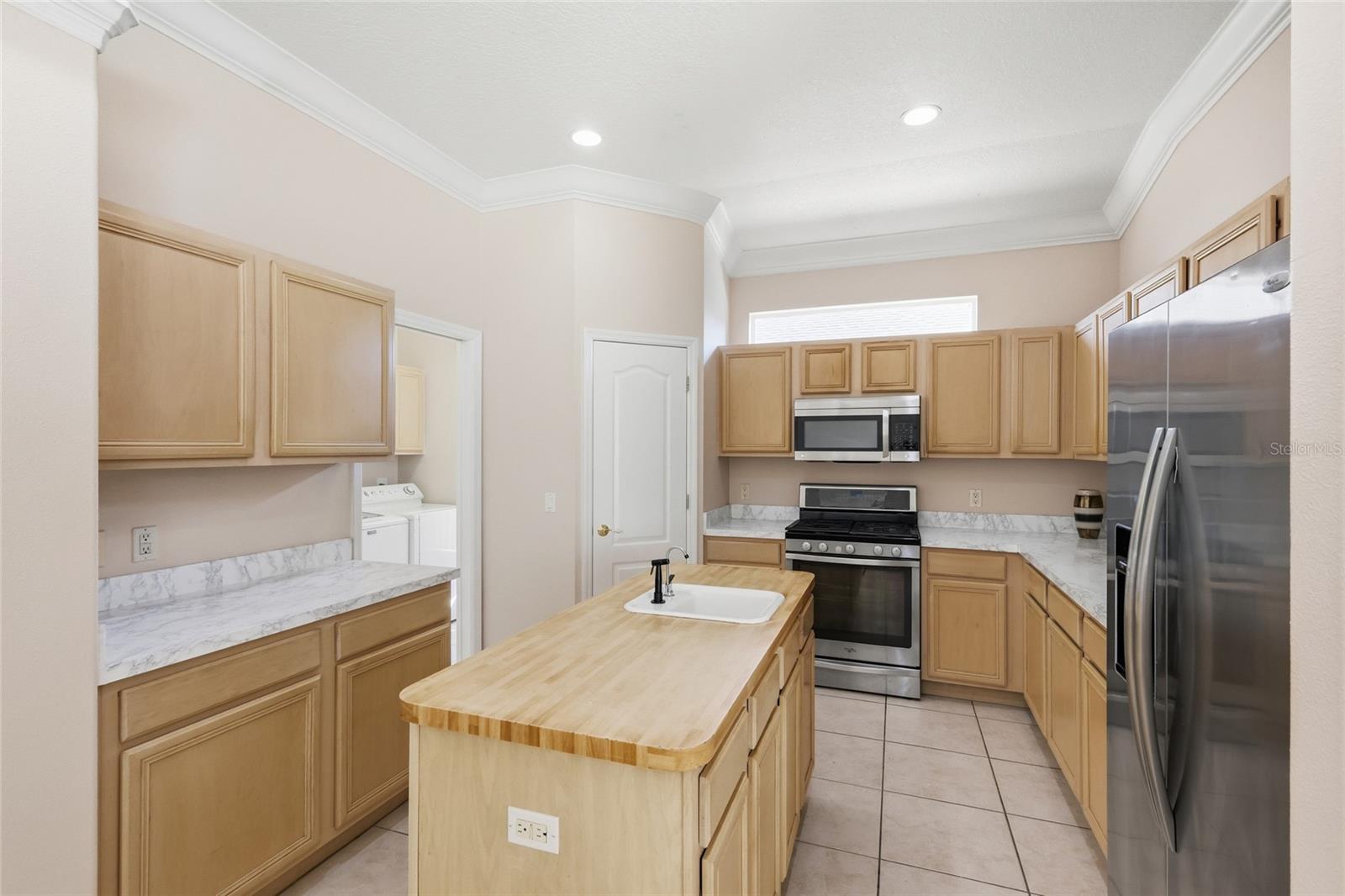 Image 17 of 44 For 518 Country Lane