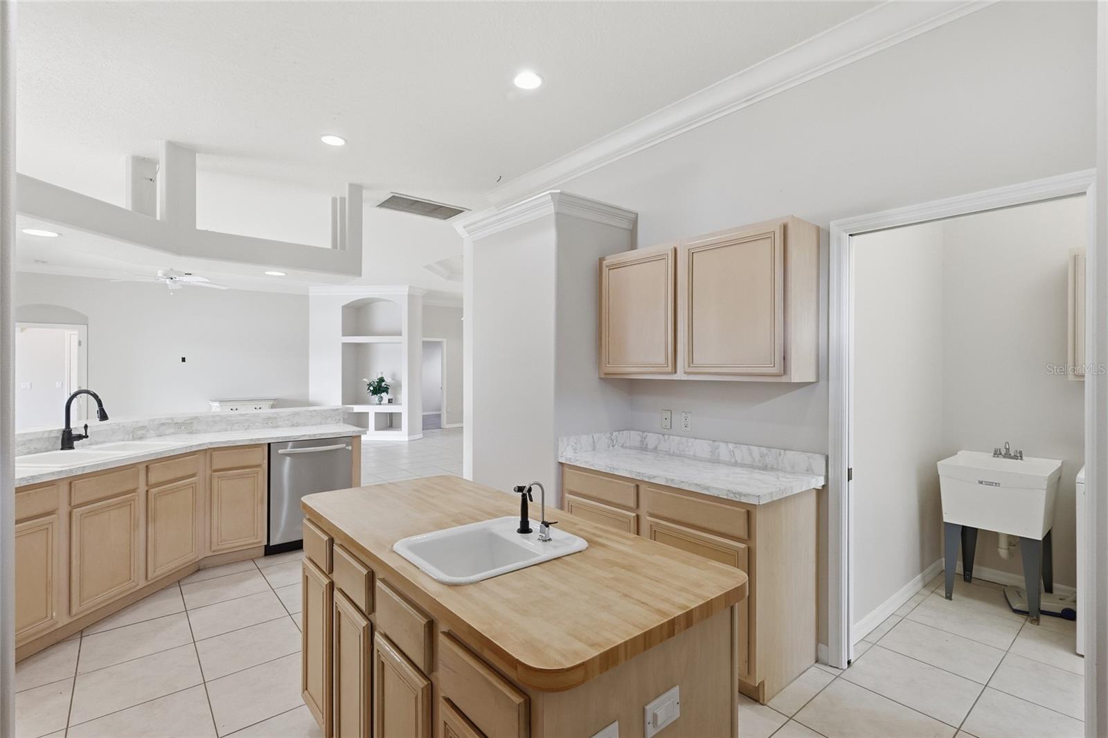 Image 20 of 44 For 518 Country Lane