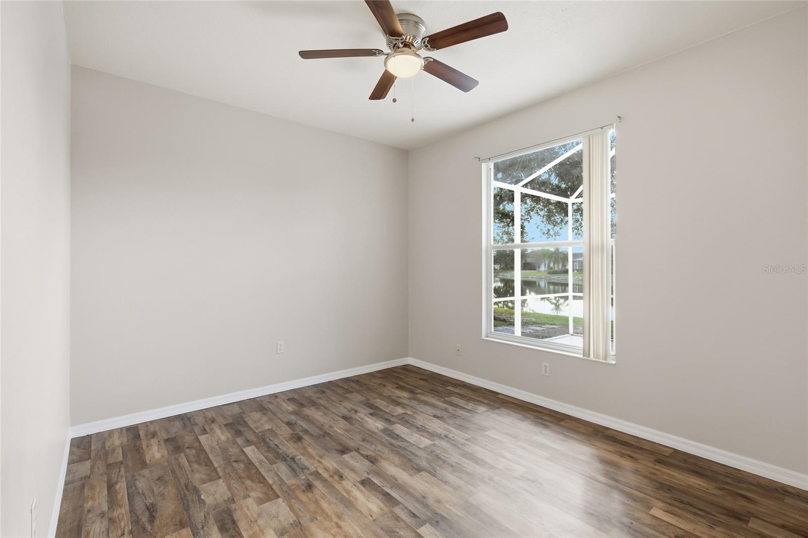 Image 26 of 44 For 518 Country Lane