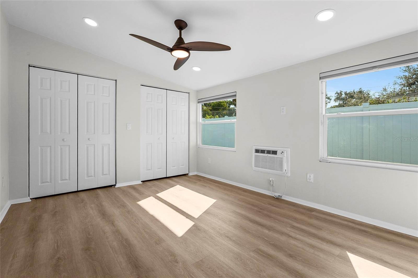 Image 21 of 47 For 1920 Elk Avenue