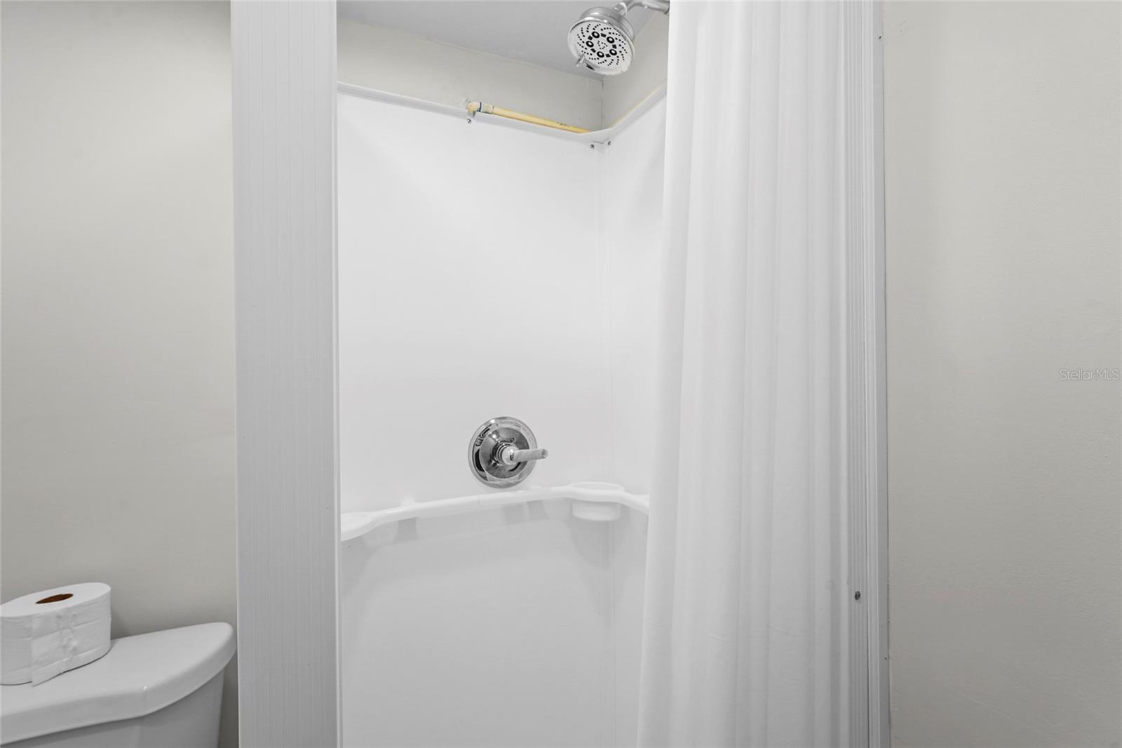 Image 24 of 47 For 1920 Elk Avenue