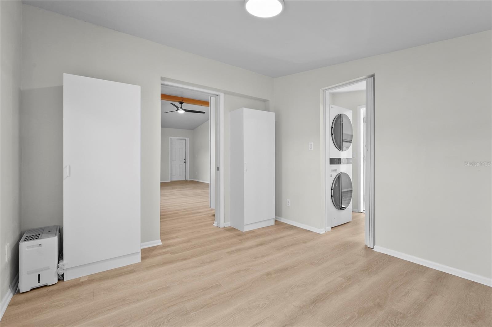 Image 27 of 47 For 1920 Elk Avenue