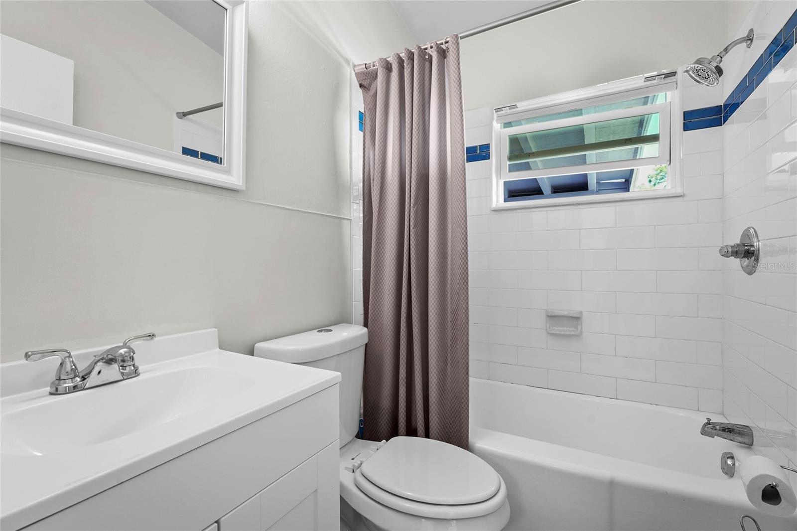 Image 32 of 47 For 1920 Elk Avenue