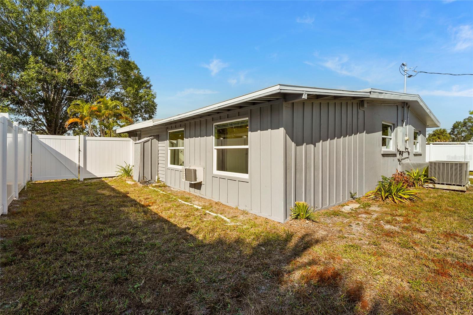 Image 38 of 47 For 1920 Elk Avenue