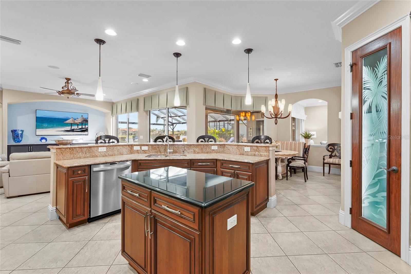 Image 30 of 98 For 254 Pesaro Drive