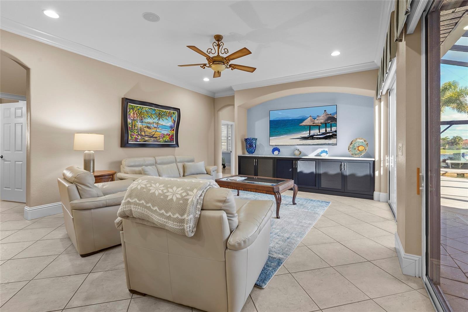 Image 36 of 98 For 254 Pesaro Drive