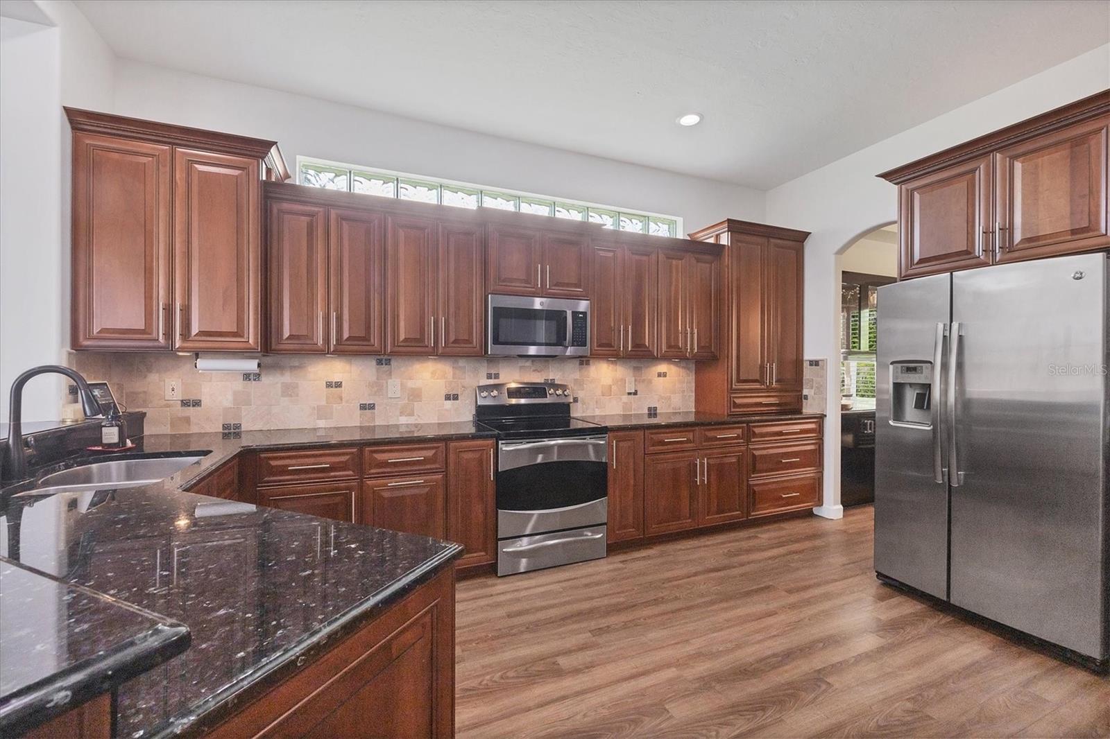 Image 17 of 59 For 2518 Dick Wilson Drive