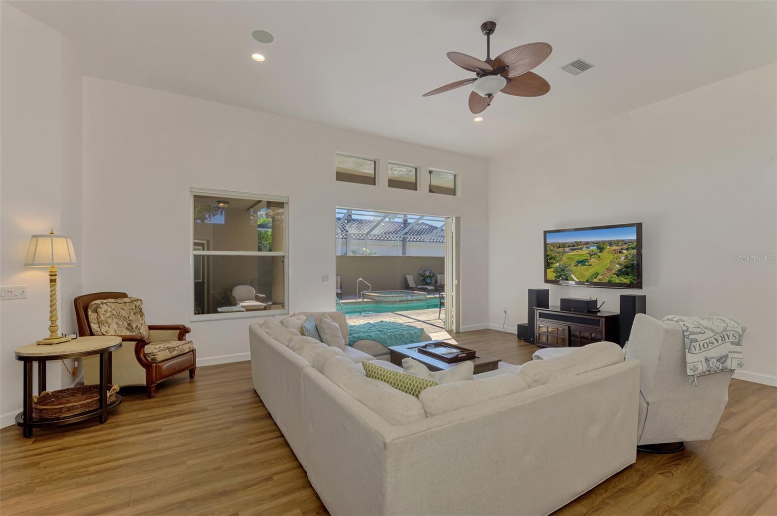 Image 22 of 59 For 2518 Dick Wilson Drive