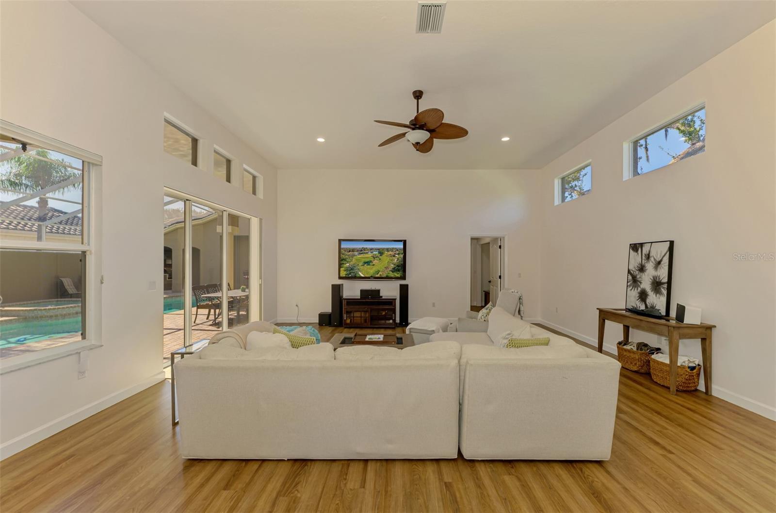 Image 24 of 59 For 2518 Dick Wilson Drive