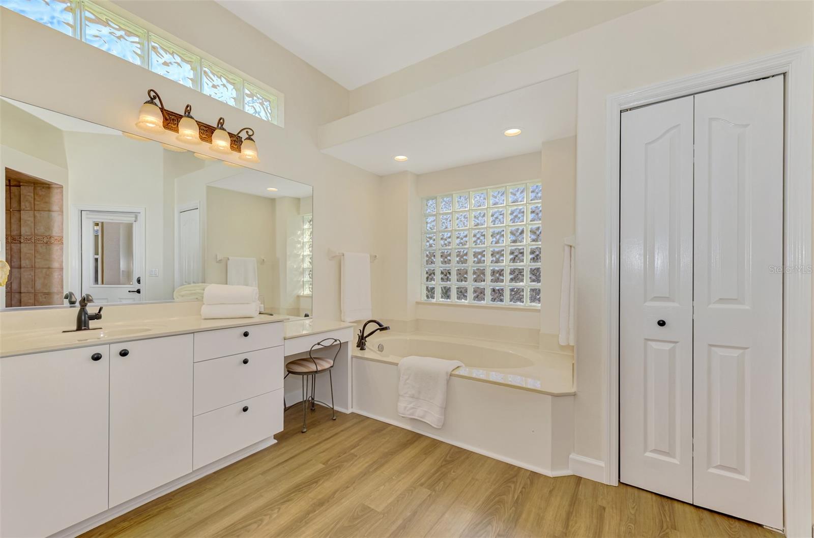 Image 30 of 59 For 2518 Dick Wilson Drive