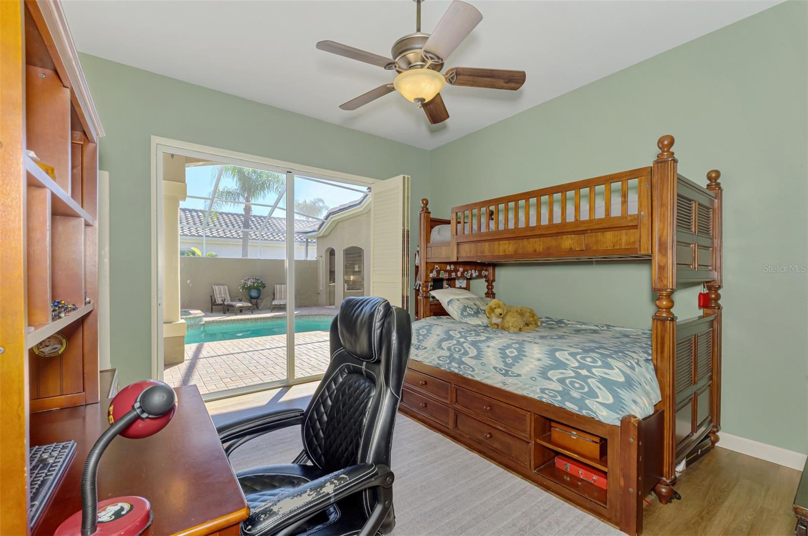 Image 32 of 59 For 2518 Dick Wilson Drive