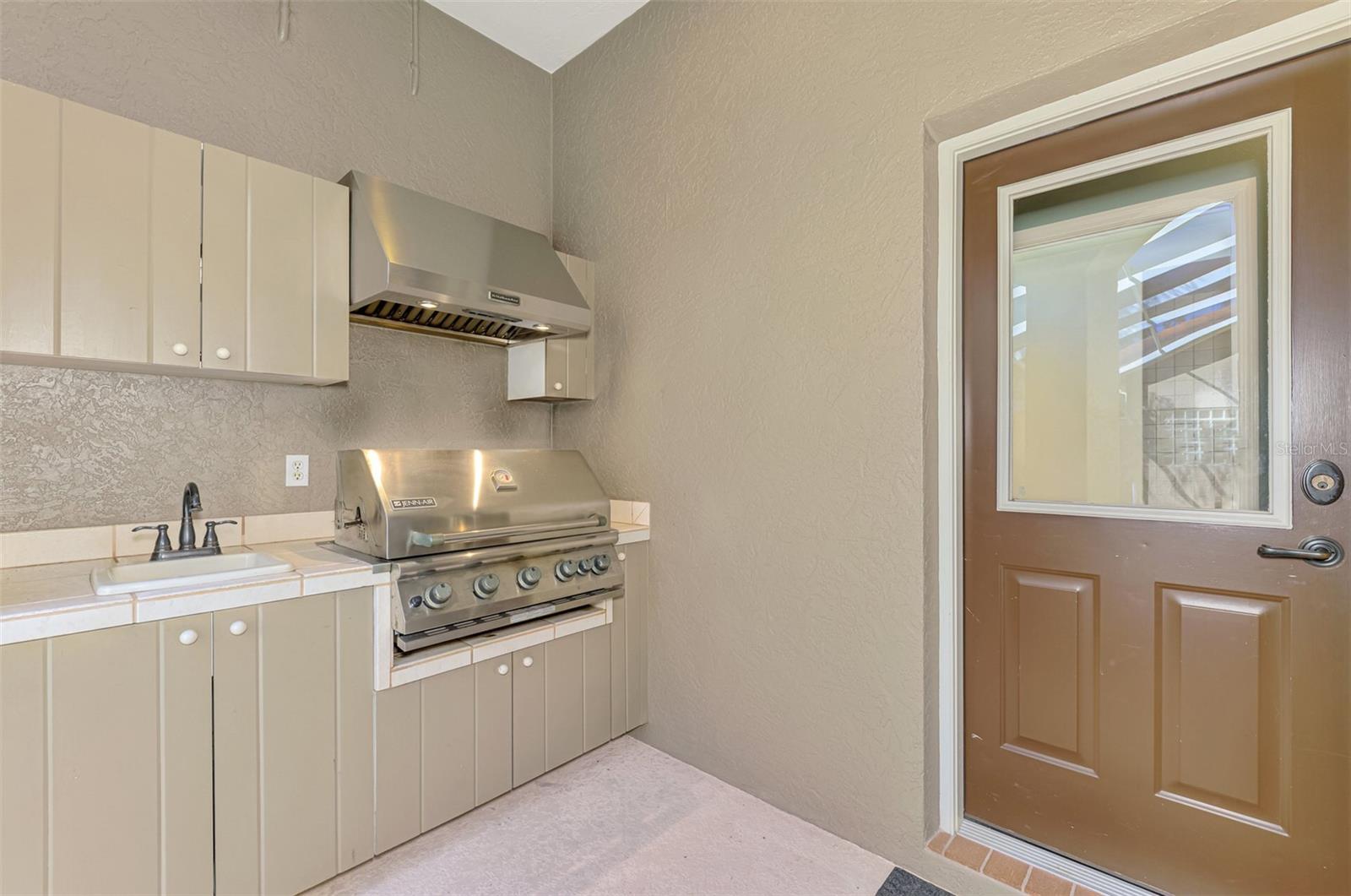 Image 37 of 59 For 2518 Dick Wilson Drive