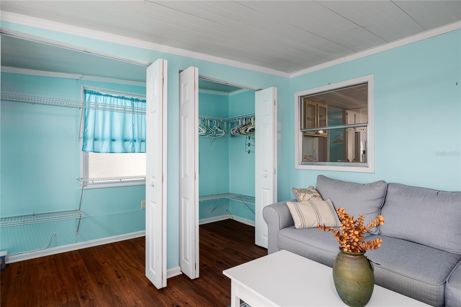 Image 7 of 31 For 1003 45th Avenue Drive E