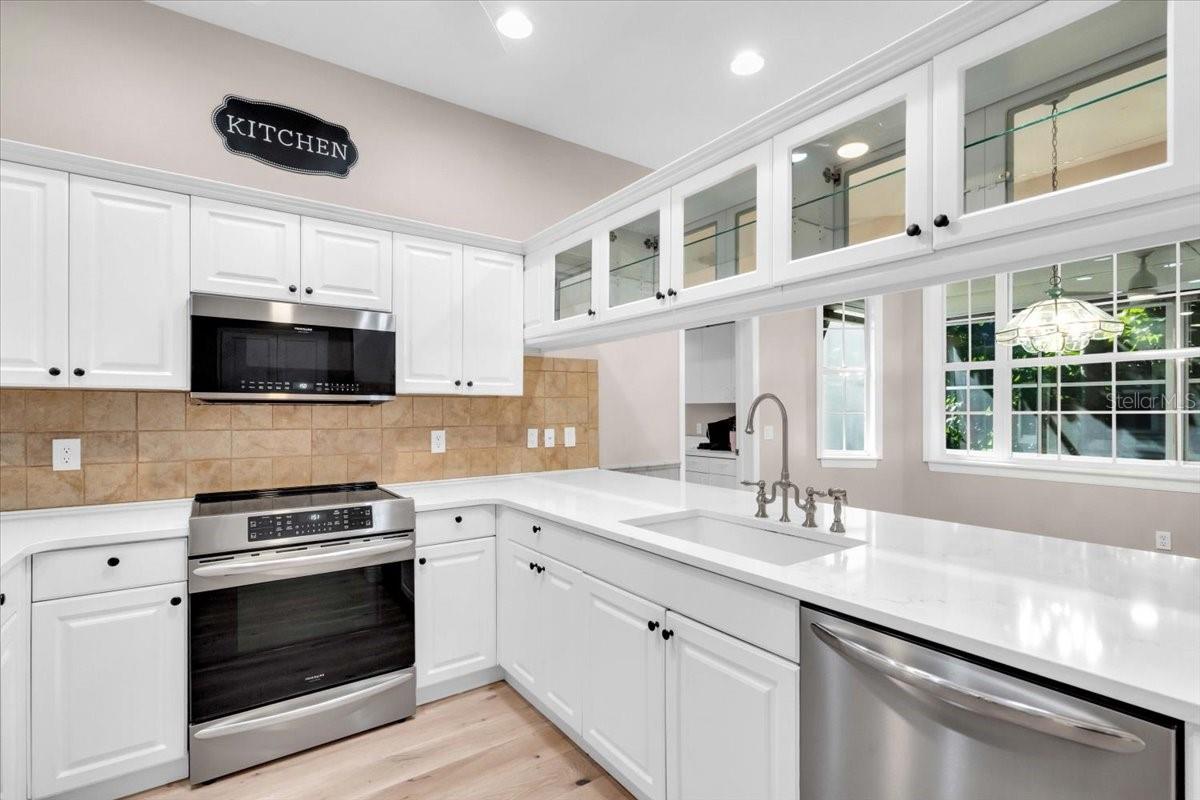 Image 19 of 48 For 2306 64th Street W