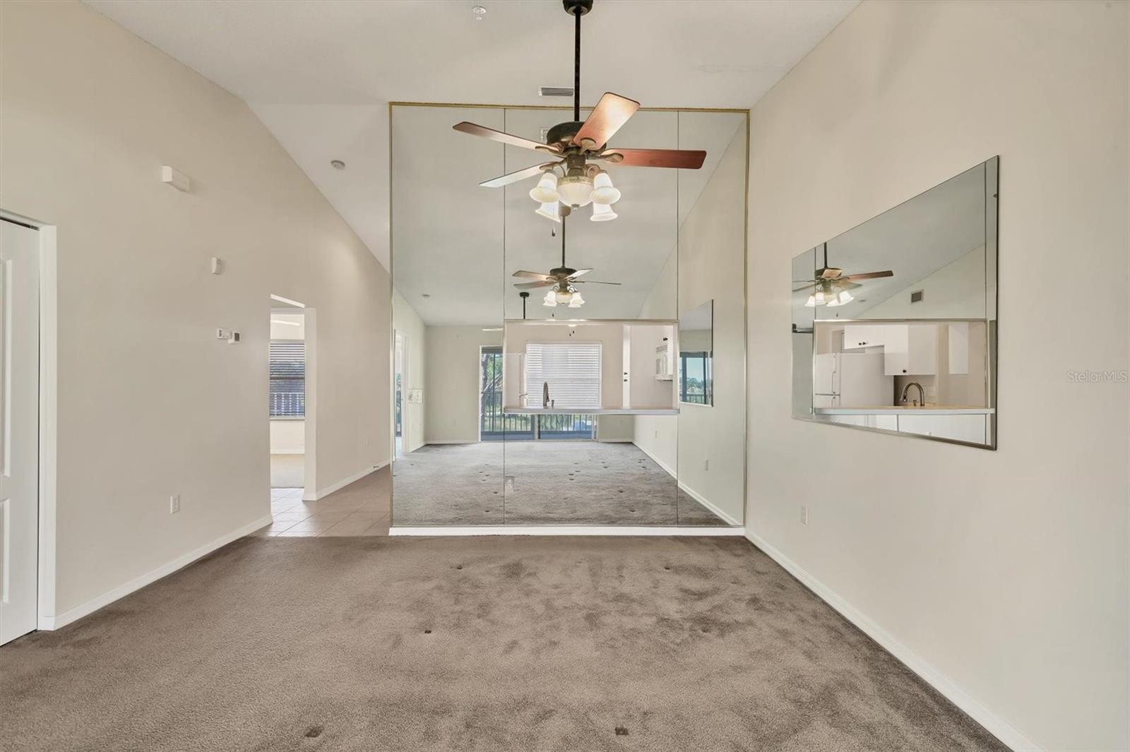 Image 16 of 74 For 9620 Club South Circle 5310