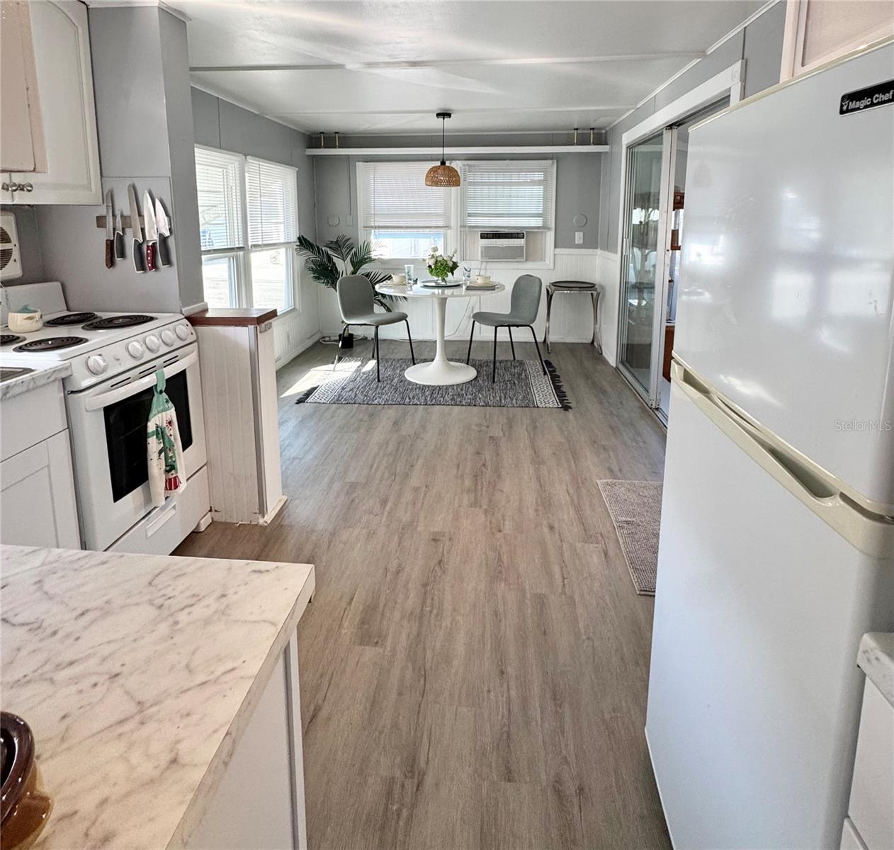 Image 12 of 43 For 10315 Cortez Road W 30-2