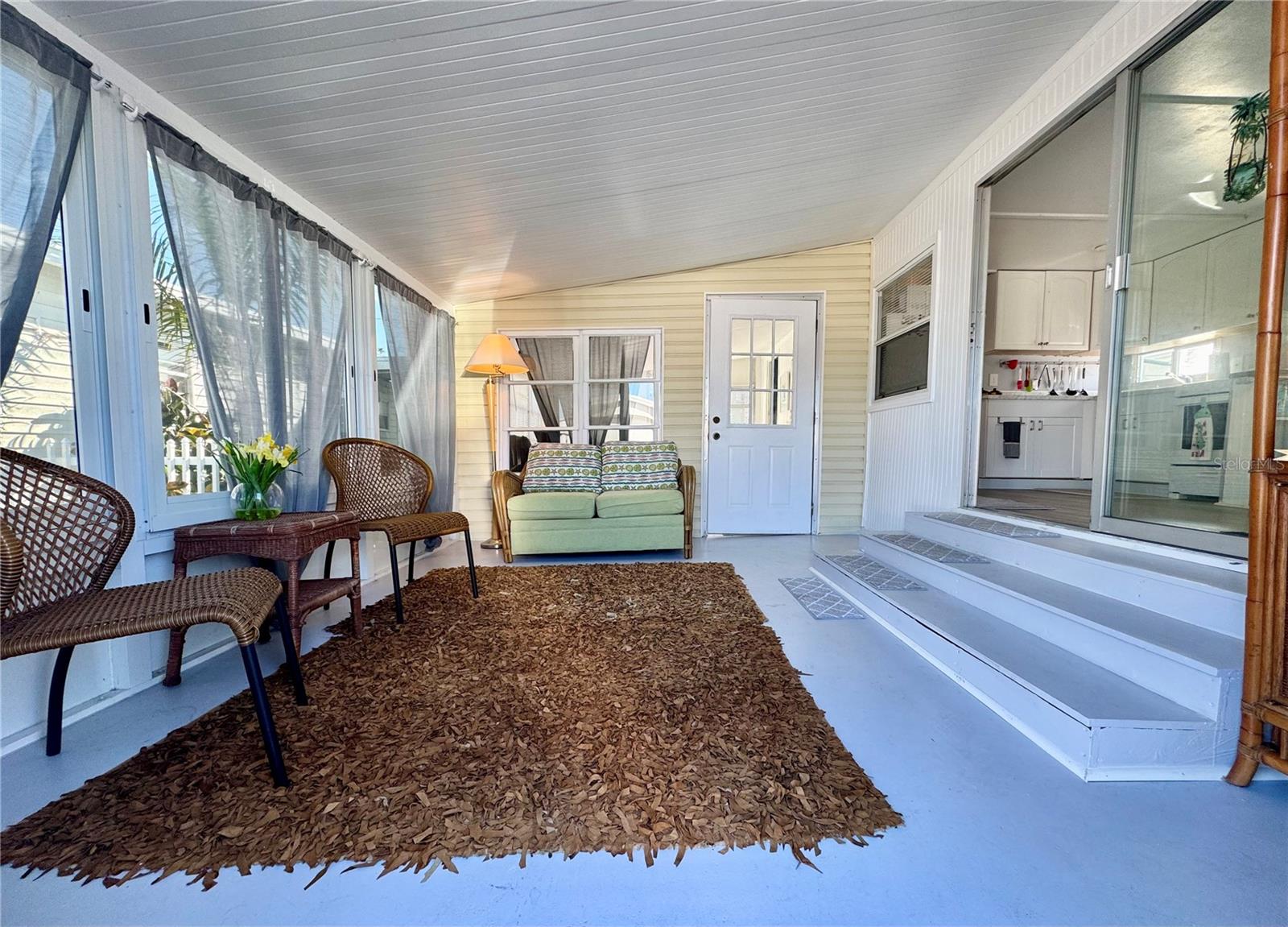 Image 2 of 43 For 10315 Cortez Road W 30-2